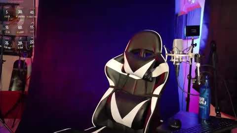 Ryan Long online show from 04.17.26