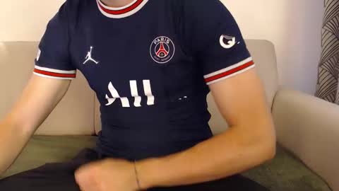 Stud From Paris online show from 06.08.26