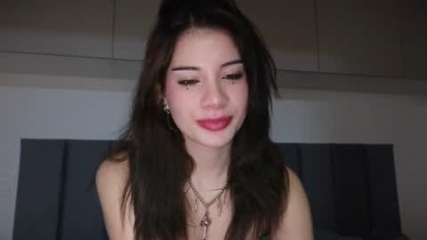 Snapshot of stuirt chatting on 06.28.26 Sofa online show from 06.28.26