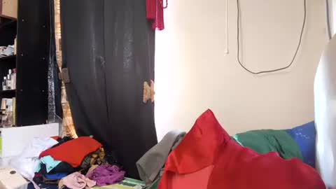 IG livinlavidakhai online show from 10.02.25