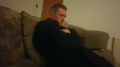 Snapshot of stuuuey73 chatting on 11.25.25 stuuuey73 online show from 11.25.25