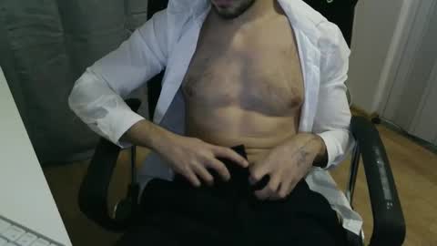 Snapshot of stv8000 chatting on 01.11.25 STV8000 online show from 01.11.25