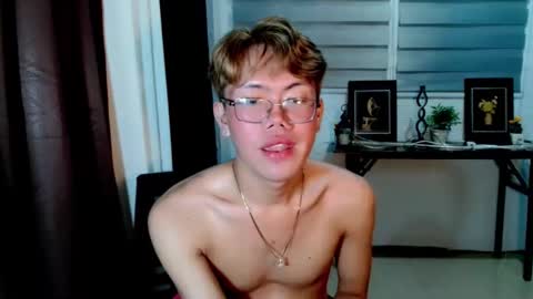 Su-jin online show from 04.13.26