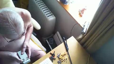 submissive1234567 online show from 11.08.25