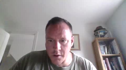 Snapshot of submissivepig4u chatting on 06.06.26 The PIG online show from 06.06.26