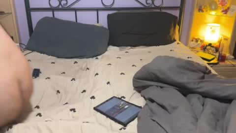 Snapshot of subslutbbw chatting on 04.14.26 subslutbbw online show from 04.14.26