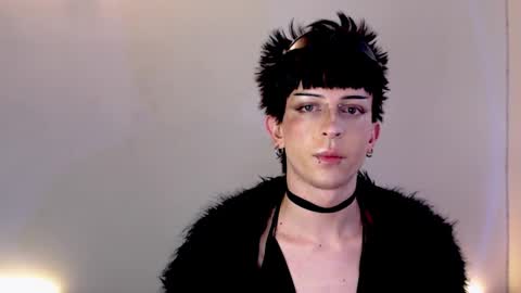 Angel  online show from 10.12.25