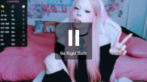 Snapshot of succubus_leslie chatting on 04.22.26 succubus_leslie online show from 04.22.26