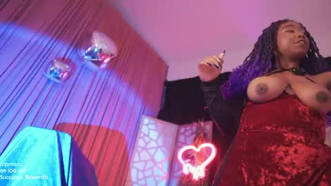 Snapshot of succubus_rosemilk chatting on 07.29.26 Succubus RoseMilk online show from 07.29.26