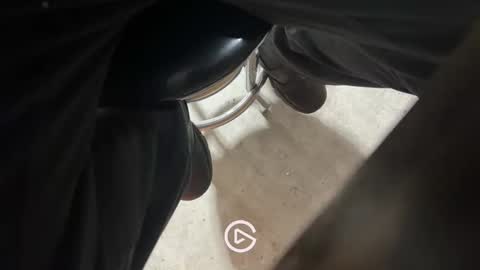 Snapshot of suck_me34 chatting on 02.25.26 suck_me34 online show from 02.25.26