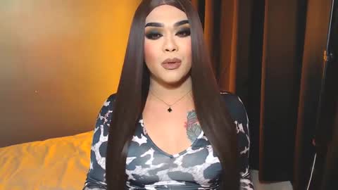 Snapshot of suckablecockoffreya chatting on 02.09.25 JADE ELYSE online show from 02.09.25