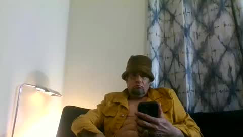 SUCKITU812 online show from 12.18.24