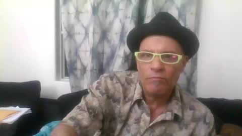 SUCKITU812 online show from 03.06.25