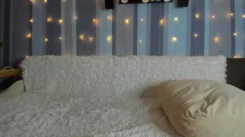 Kat Martinez online show from 02.25.26