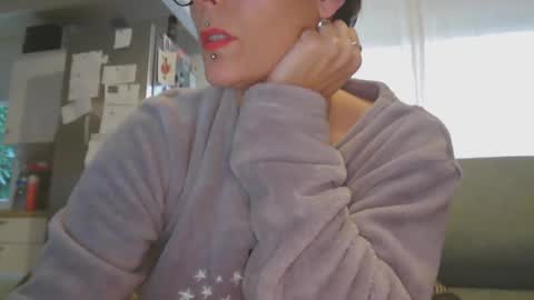 Snapshot of sucrette5629 chatting on 12.24.24 sucrette5629 online show from 12.24.24