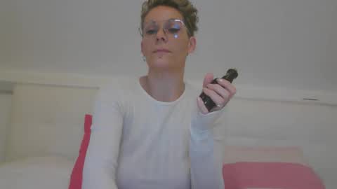 Snapshot of sucrette5629 chatting on 02.23.26 sucrette5629 online show from 02.23.26