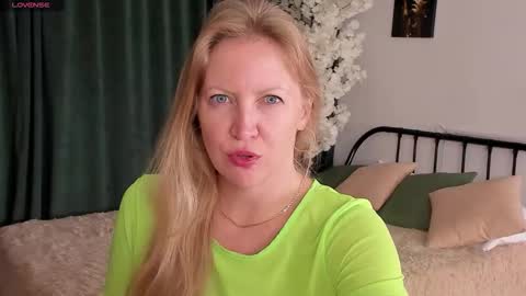 sugamomy online show from 10.08.25