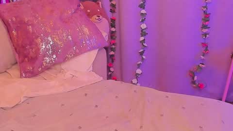 Snapshot of sugar_lips__ chatting on 02.07.25 Alice online show from 02.07.25