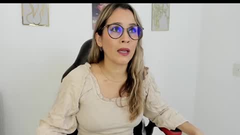 sugar_milff online show from 03.11.25