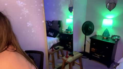 Jessica Windstorm online show from 07.03.26