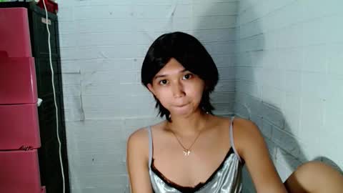 Snapshot of sugarsighs chatting on 12.17.25 Sugar online show from 12.17.25