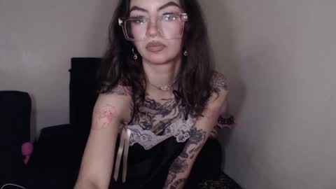 sugarthekitten online show from 11.23.25