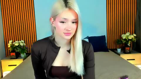 sugarwhisper online show from 04.15.26