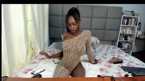 suhaila_suu online show from 12.26.24