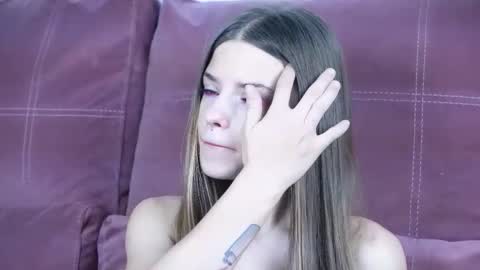 sukie_spooky online show from 09.24.25