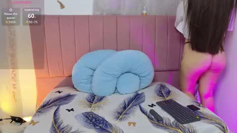 sukilove18 online show from 12.18.25