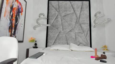 Snapshot of sukisimmons chatting on 01.06.26 sukisimmons online show from 01.06.26