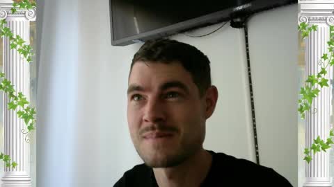 Snapshot of sultansgirls chatting on 03.07.26 The Sultan online show from 03.07.26