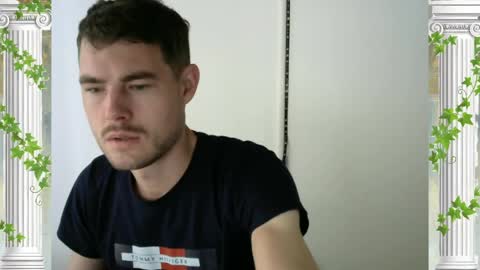 Snapshot of sultansgirls chatting on 03.08.26 The Sultan online show from 03.08.26