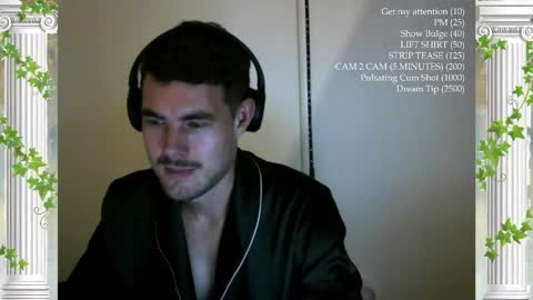 Snapshot of sultansgirls chatting on 03.18.26 The Sultan online show from 03.18.26