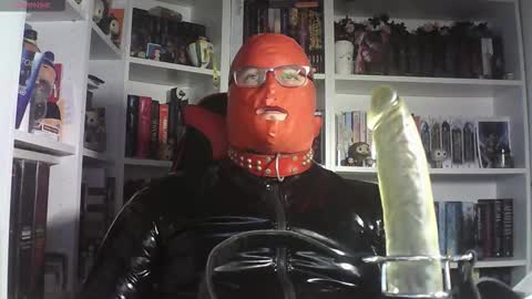 Snapshot of sumisolatex chatting on 10.14.25 Sumisolatex online show from 10.14.25