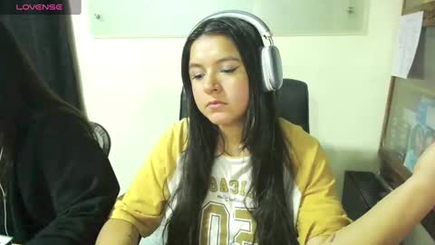 Snapshot of summer_girls01 chatting on 02.10.25 summer_girls01 online show from 02.10.25