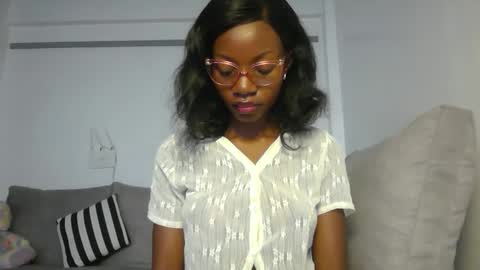 Snapshot of summerbuddy chatting on 03.15.26 summerbuddy online show from 03.15.26