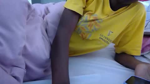 Snapshot of summerbuddy chatting on 03.30.26 summerbuddy online show from 03.30.26