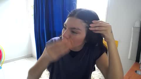 moon1 online show from 02.25.26