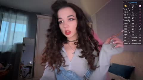 Miss Nelly online show from 12.08.24