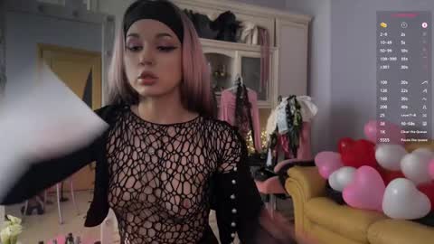 Miss Nelly online show from 06.02.26