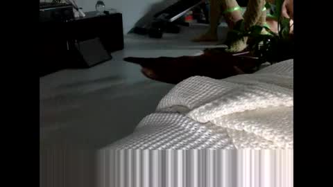 Snapshot of suna_anigav chatting on 10.30.25 Suna Anigav online show from 10.30.25