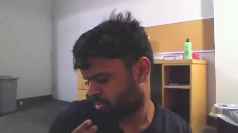 Snapshot of sundoog chatting on 11.02.25 Sundoog online show from 11.02.25