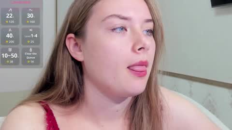 Snapshot of sunny_love__ chatting on 11.23.25 Vanessa online show from 11.23.25