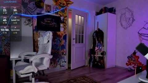 Sunny online show from 12.17.24