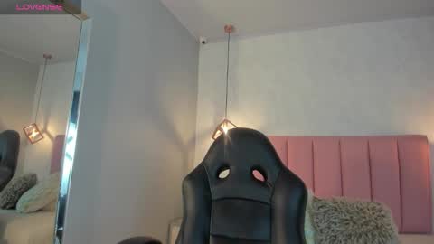  S U N N Y online show from 11.13.25