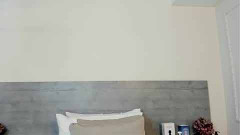 sunnywhitee online show from 03.24.26