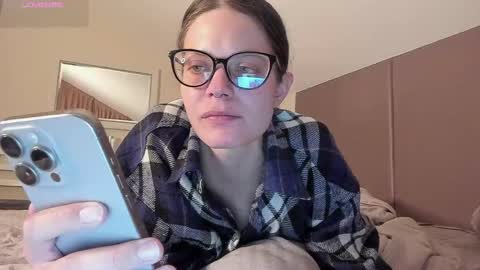 Snapshot of sunsay_effie chatting on 04.12.26 Effie Beautiful girl and Sunsay lucky boy online show from 04.12.26