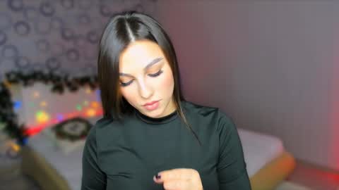 Snapshot of sunsetwithava chatting on 12.21.24 sunsetwithava online show from 12.21.24