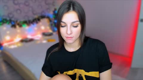 Snapshot of sunsetwithava chatting on 01.07.25 sunsetwithava online show from 01.07.25